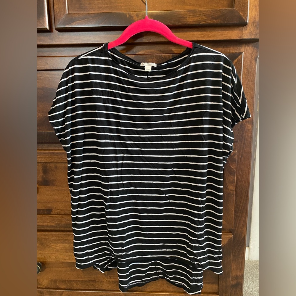 GAP Black & White striped top